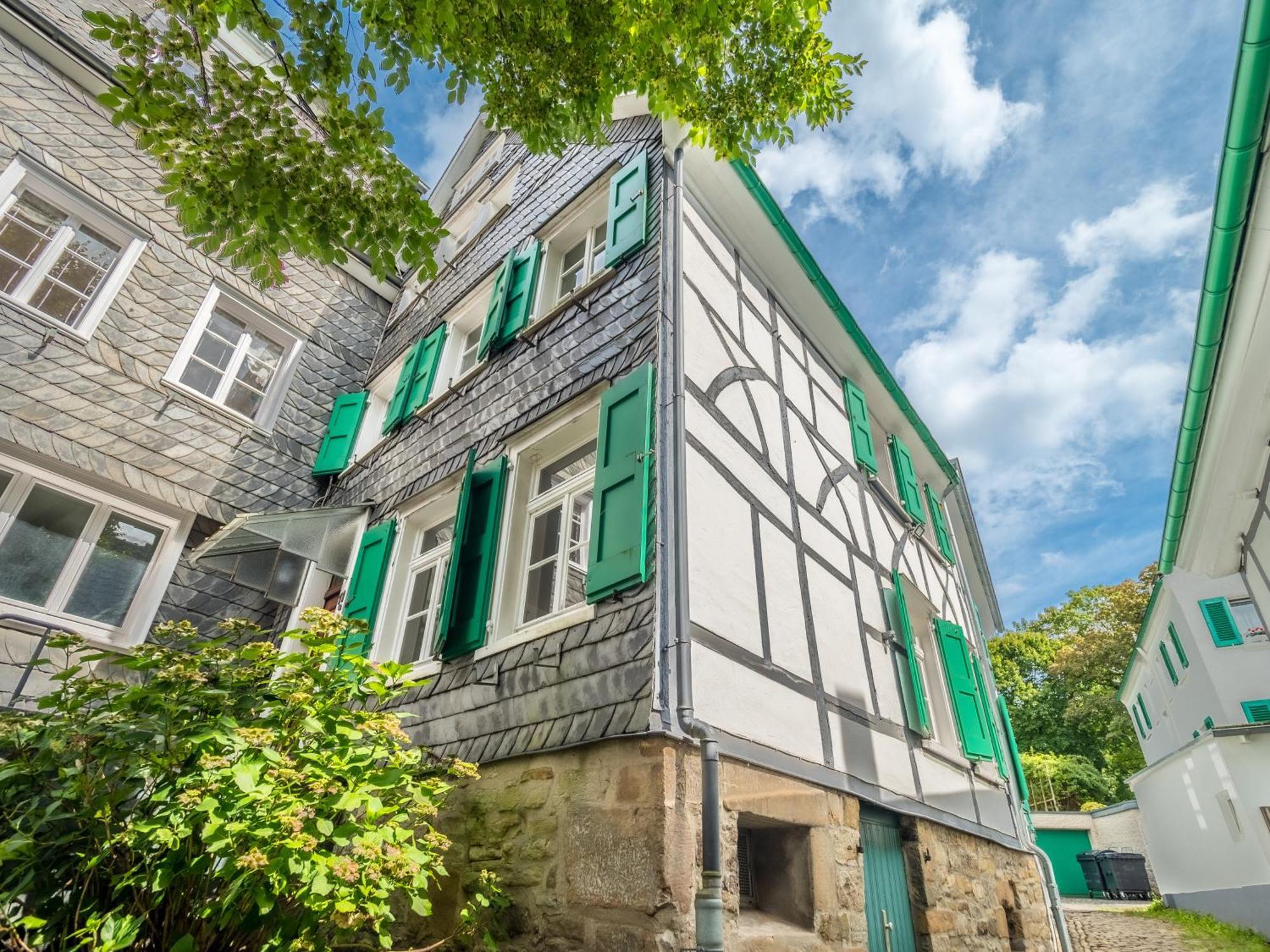 Kuesterhaus Graefrath Solingen Buitenkant foto